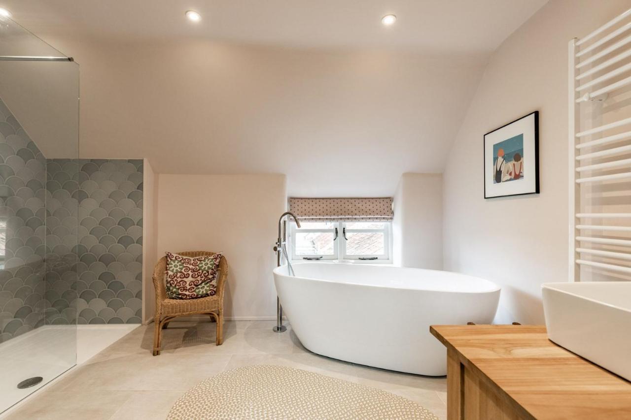 Host & Stay - White End Salthouse エクステリア 写真